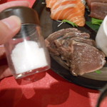 和桜ひとひら - 牛肉ではありません。