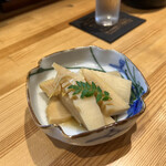 Kitashinchikokono - 筍の旨煮。木の芽(山椒の葉)がすごく効いてます。