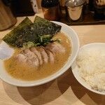 Ramen Dou Sendai Kko - こちらはチャーシュー麺　990円（ご飯無料）