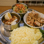 カレーの店 ガン爺 - バラカリ＋チキンマサラ＋ゆで卵トッピング