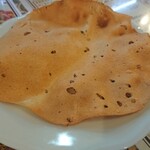 ガガルスパイス - パリパリでビールのつまみに最高。かっぱえびせんの海老抜きみたいなやつ