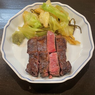 Enjoy carefully selected high-quality [Cow tongue] ◆ We also have special dishes made with [Matsusaka beef]!