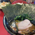 家系総本山 吉村家 - 