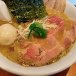 焼きあご煮干しらぁめん はなかぜ - 特製焼きあご煮干し塩らぁめん(¥1,100)