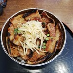 豚丼 じゅじゅ庵 - 