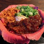 大衆焼肉 りゅえる - 自家製ローストビーフ丼