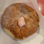 レナーズ 横浜ワールドポーターズ店 - ストロベリークリーム（240円）