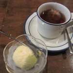 らんぐさむ - アイスクリーム、紅茶