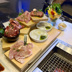フレンチ焼肉 GRANDELA - お肉階段盛り合わせ（スタンダードコース）
