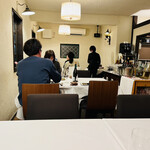 エヴォリュエ - 店内