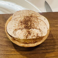 エヴォリュエ - 宮崎ポークのパイとマッシュルーム