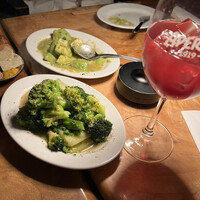 カルネジーオ イースト - 