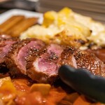 わいん食堂 Chez とし - 2023.4 スノーホワイトチェリバレー鴨ロース肉ステーキ（5,900円）