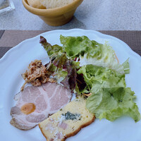 ボーン グランデ アリア - パンは1人一個で、前はお代わりできたような…