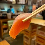 みなと 刺身専門店 - 銀鮭