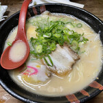 中華そば津津 - とんこつラーメン¥850