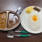 エアポート山形屋 2号売店 - レトルトカレー2種であいがけカレーランチ