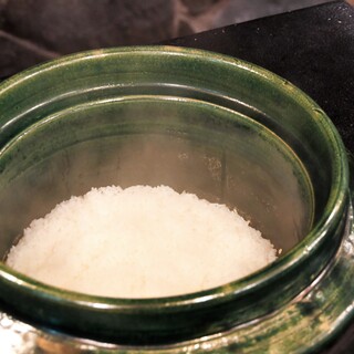 大きな土鍋の『炊き上げご飯』