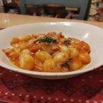 Torattoria Orivu No Ki - じゃが芋のニョッキ、チーズとトマトのローマ風　1100円