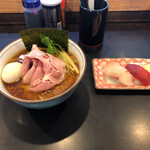 中華そば 四つ葉 - "特製四つ葉そば"1,350円と"本日のにぎり"400円♪