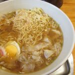 保谷 大勝軒 - 麺を被せ　ねぎとチャーシューを温める