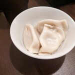 陳家私菜 赤坂一号店 湧の台所 - サービス水餃子