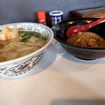 らー麺 こぶし - あごだしのワンタンそば 塩 1,000円(税込)﻿ 、チャーハン 400円(税込)