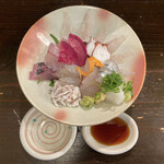 かもめ食堂 - 刺し身の盛合せ