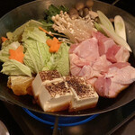 個室と地鶏和食 なか匠 - 鶏のすき焼き