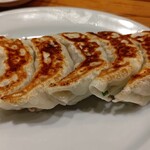 桜木屋 - ちなみに餃子もかなりうまい！