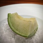 蒼 - 天使音マスクメロン。薫りがまず凄い。高級なブランデーを振りかけたような濃厚な香り。甘み、ジューシーさも凄い。瞬間でなくなった( ；∀；)