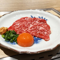 和牛料理 一石三鳥 - サーロインユッケ