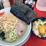 ラーメン山岡家 - サービスセットA  塩ラーメン. 卵かけご飯 ＋ 白髪ネギ　　　　　¥ 790 ＋ ¥ 140