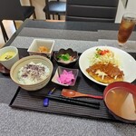 Ohirudokoro Michikusa Haru - ビクトリアカツ定食