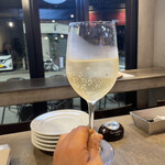 Wain Watanabe - スパークリングワイン飲みやすい！