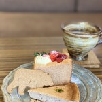 CAFE シトカ - 春のケーキプレートとスパイスチャイ
