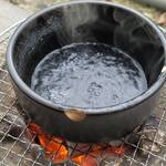 石垣の塩 - 塩づくり 海水を沸騰