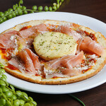 Prosciutto and camembert cheese pizza