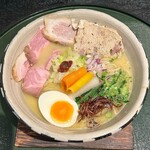 ORIBE - 特製チャーシュー白湯麺