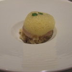 アミューズ三品目（ほたてとクスクス）