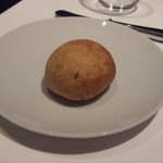 ハジメ - そら豆のパン