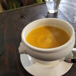 cafe Berg - カボチャのポタージュスープです。