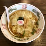 ラーメンと餃子の店 水岡 - ワンタンメン