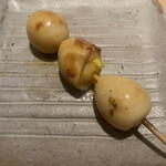 焼鳥 おみ乃 - 白玉　(うずら)