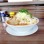 なな屋 - 横顔