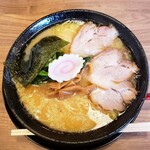 Ramemmizusawa - とんこつ醤油　870円