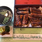 히가시야 - 장어 덮밥과 간국