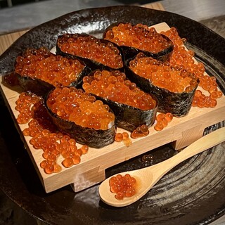 Sorry to sell out! “Ikura Kobore Makuri Sushi” from Hokkaido