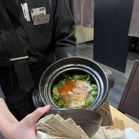 上越やすだ  銀座二丁目店 - 〆は土鍋ご飯。