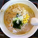 らーめん屋 - 味噌ラーメン